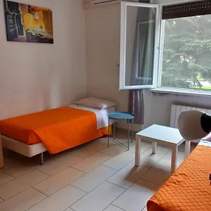 Simple&comfortable Vicino Policlinico Appartamento