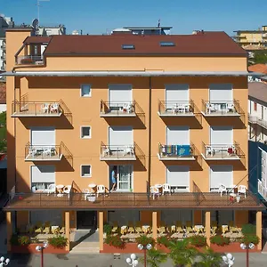 https://pensione-villa-joli.hotelslidodijesolo.com